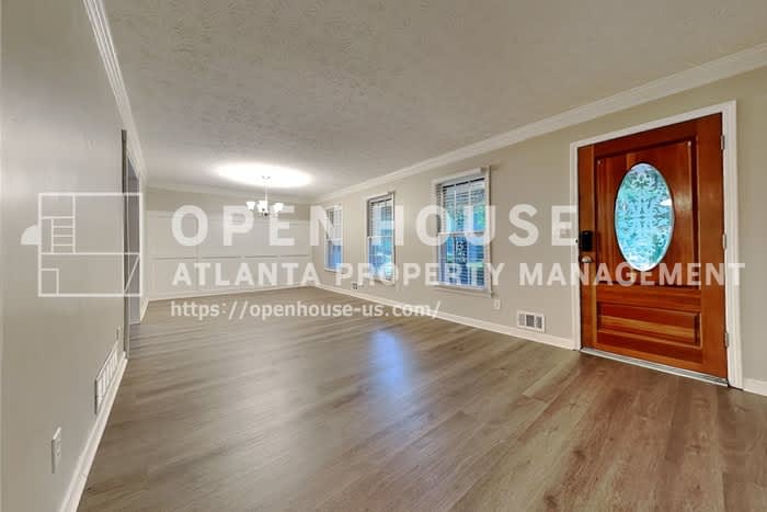 2755 Hickory Circle – photo 3