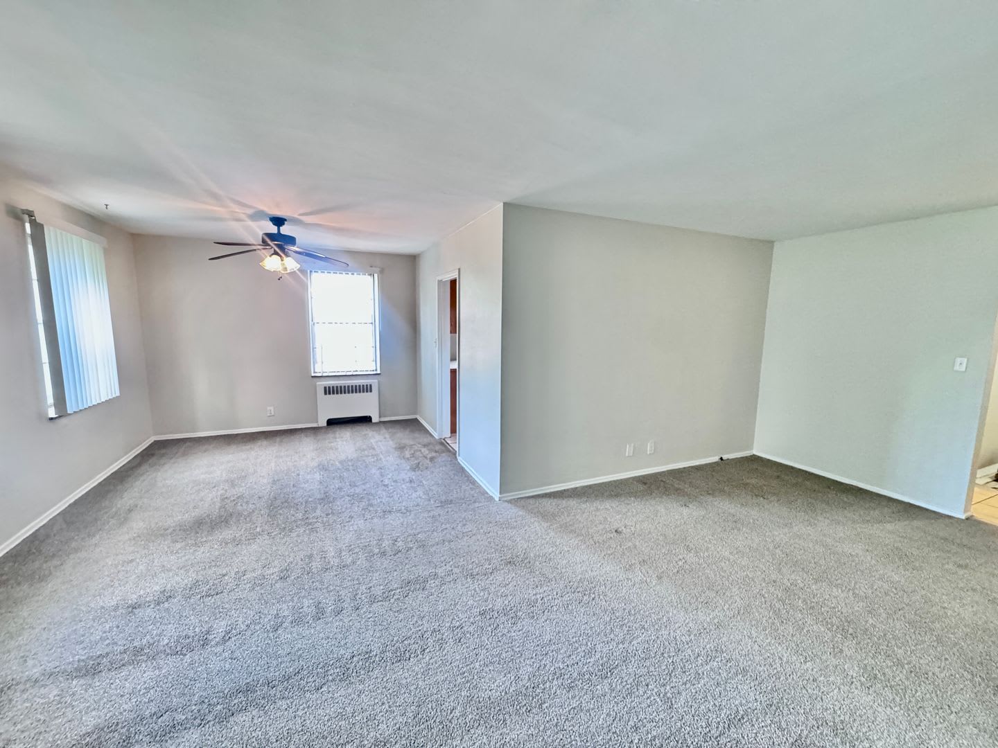 15725 Van Aken Blvd – photo 3