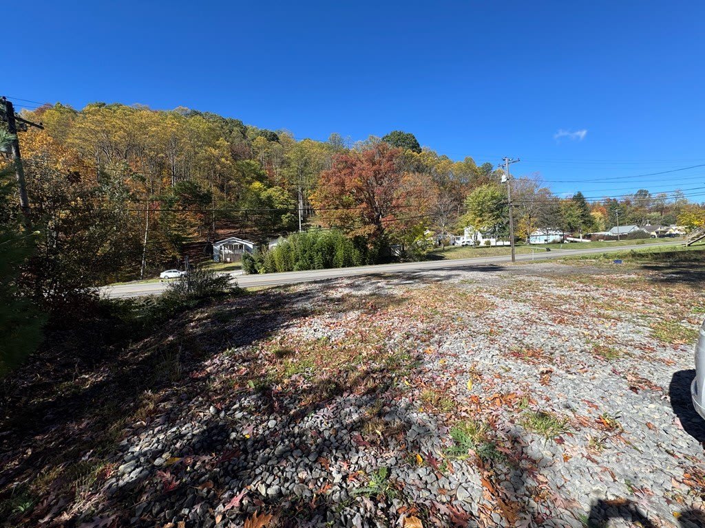 RT 16/ NEAR SOPHIA, 330 ROBERT C. BYRD DR. – photo 4