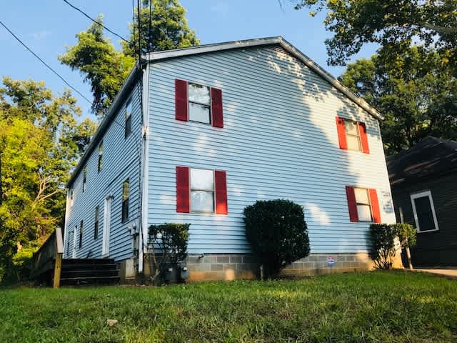 1011 Curran Street Northwest – photo 1