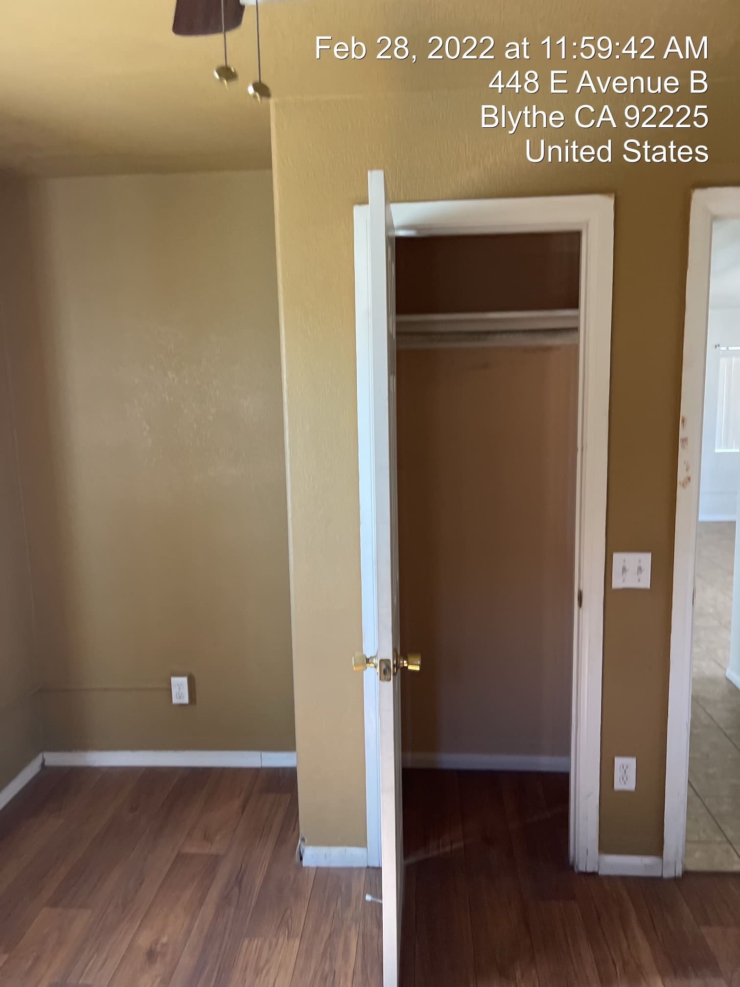 448 E Ave B – photo 5