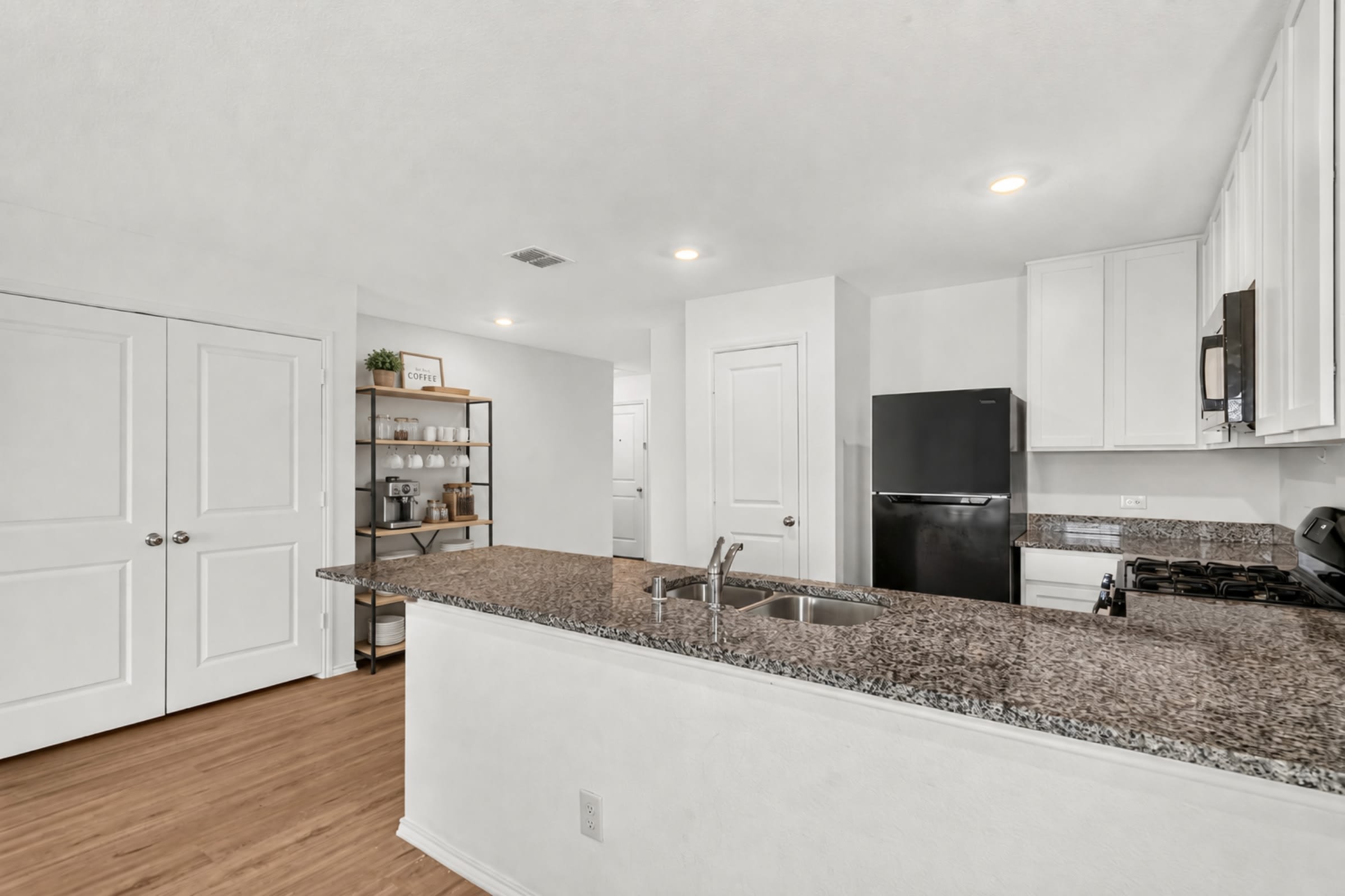 1012 Mountain Laurel Road – photo 3