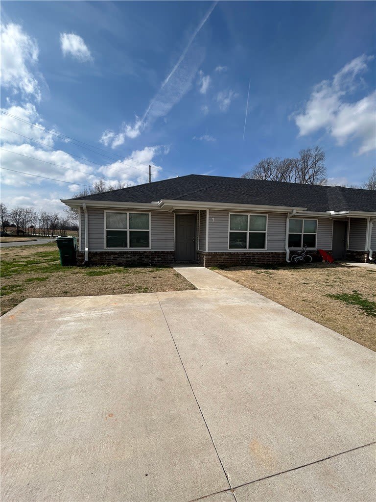 644 Hidden Springs Drive – photo 1