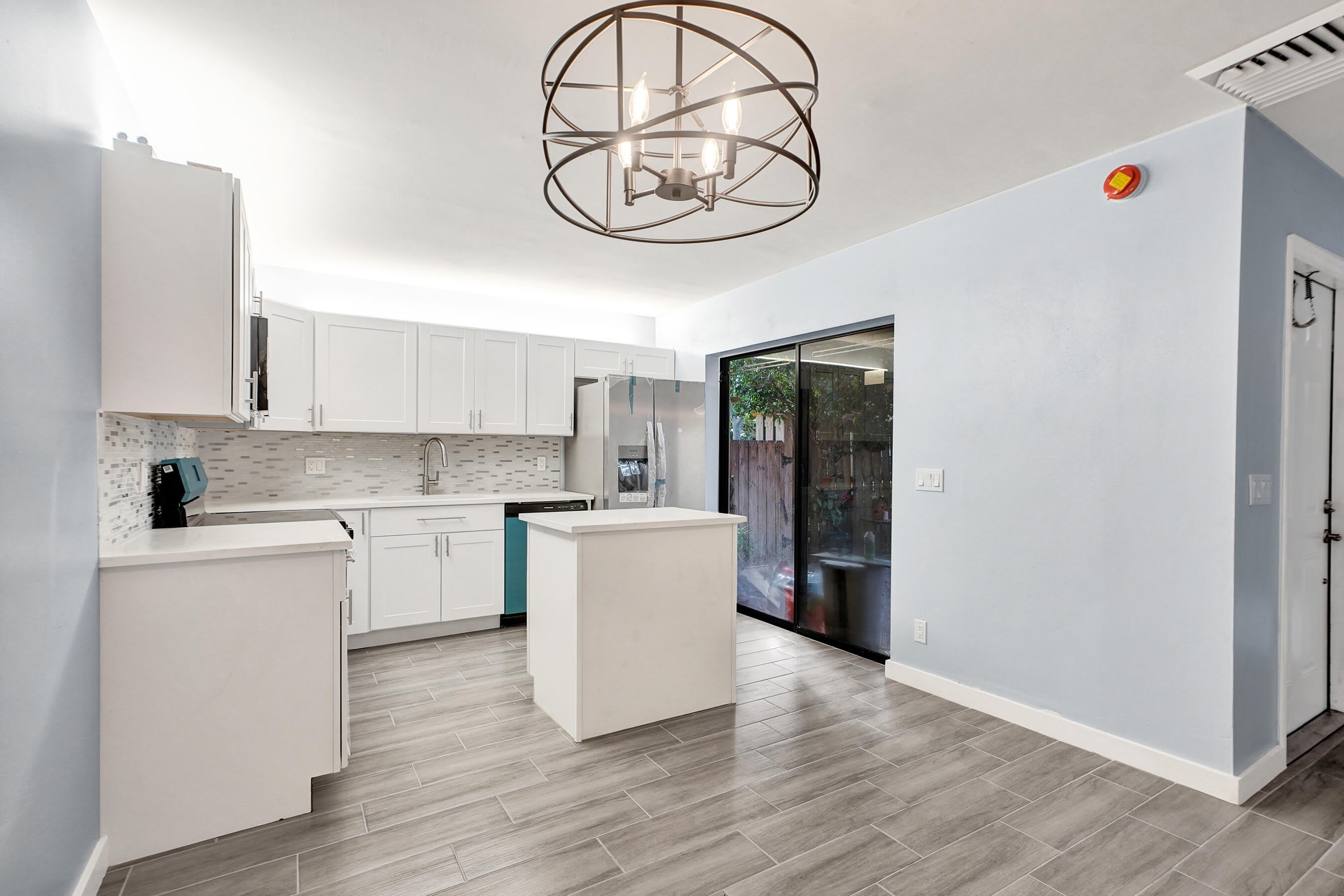 736 NW 98TH Circle – photo 3