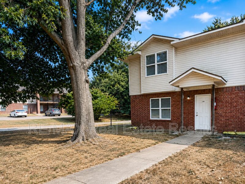 290 Meadow Ct – photo 2