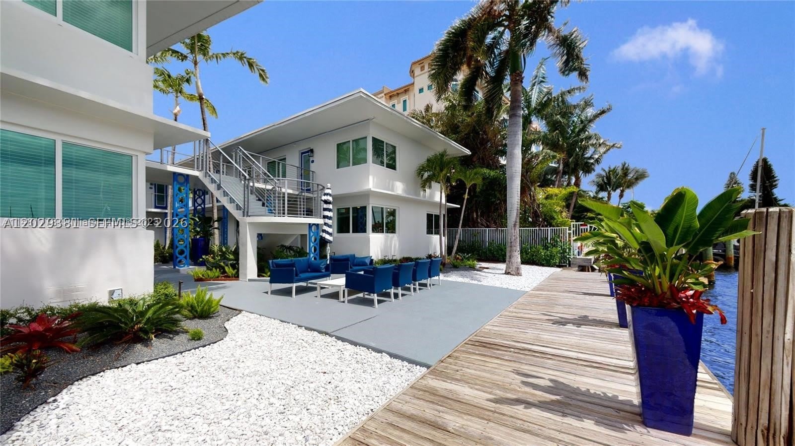 508 Hendricks Isle – photo 3