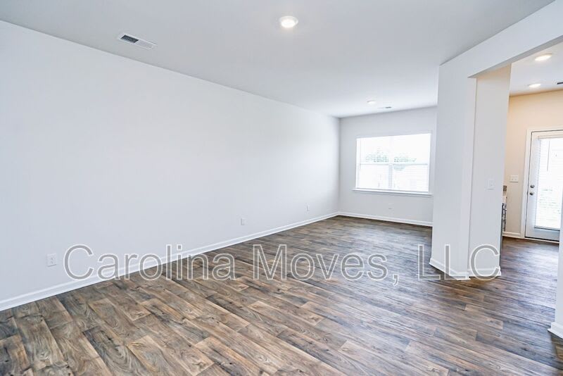 438 Sea Grit Court – photo 2