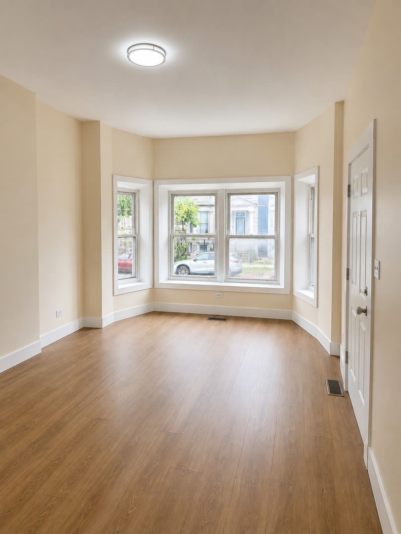 1325 S Sawyer Avenue – photo 2