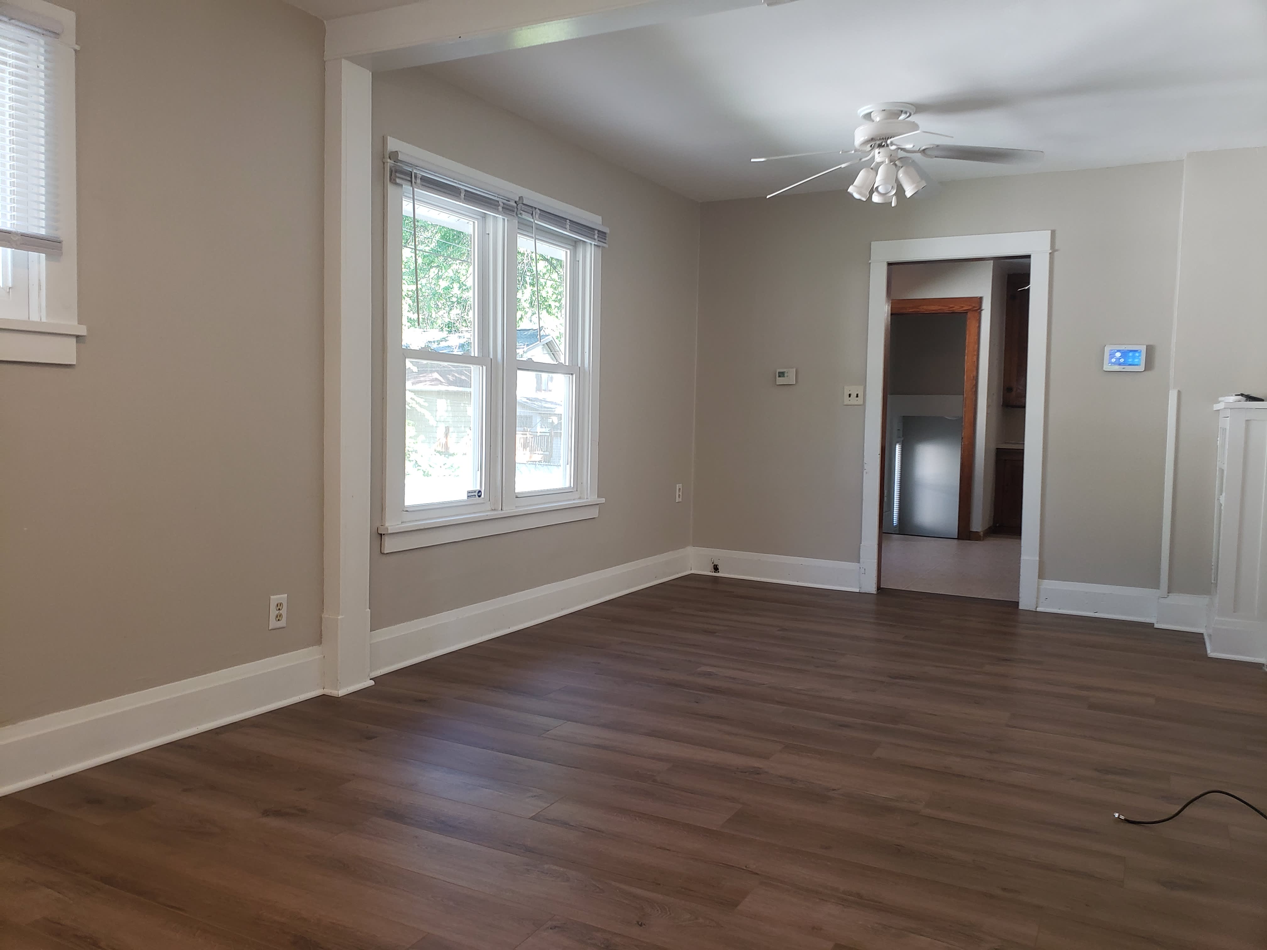 2709 Commercial Ave – photo 3