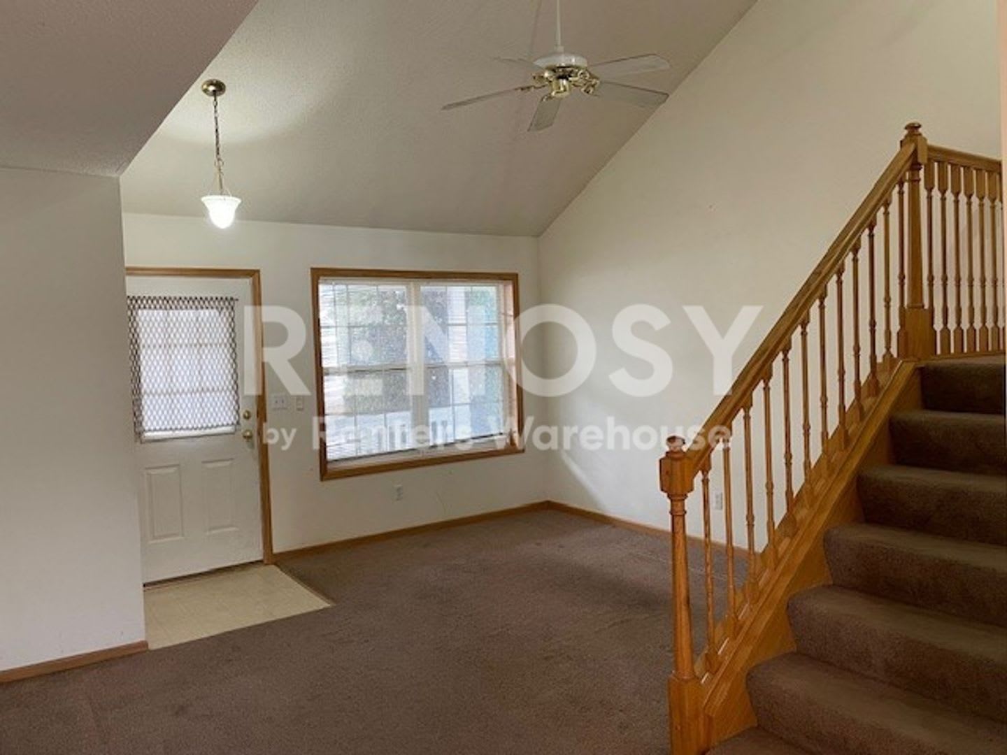 Spacious 3 Bedroom 1.5 Bath Townhome in Chisago City – photo 3