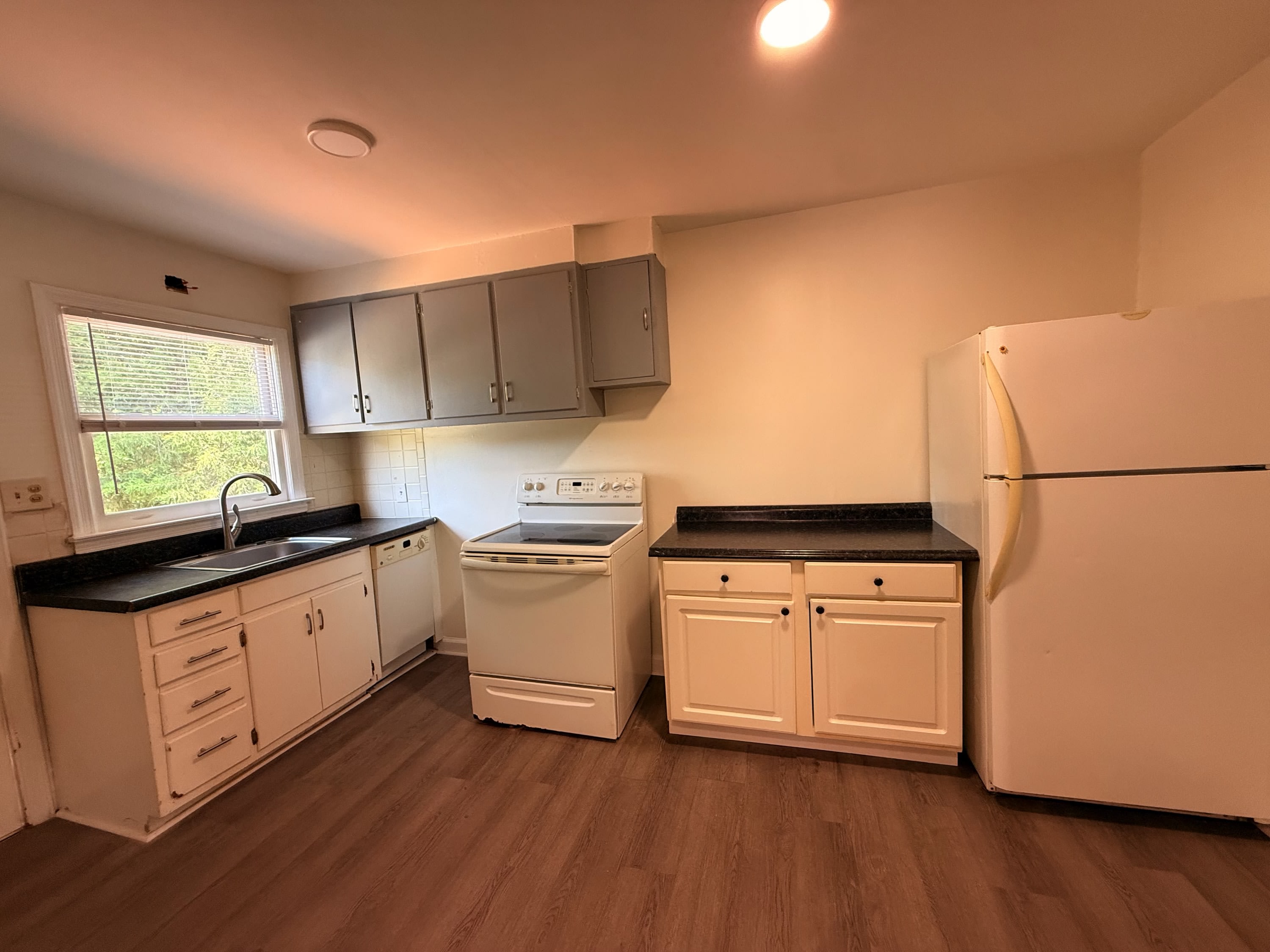 2900 Lawndale Drive – photo 5