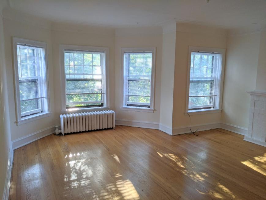731 Hinman – photo 2