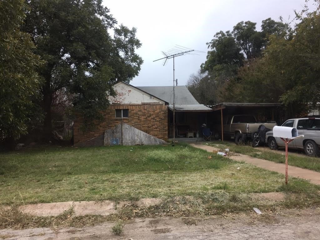 705 W 6Th Street – photo 1
