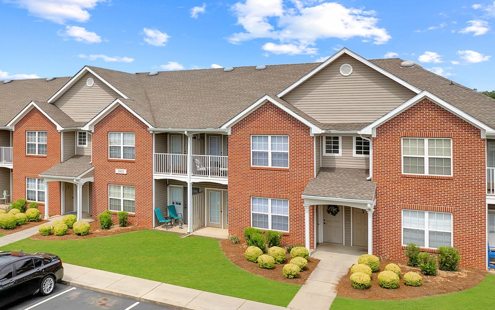Space For The Family In This 3 Bedroom 2 Bath – photo 1
