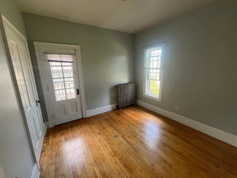 147 South 8th Avenue – photo 3