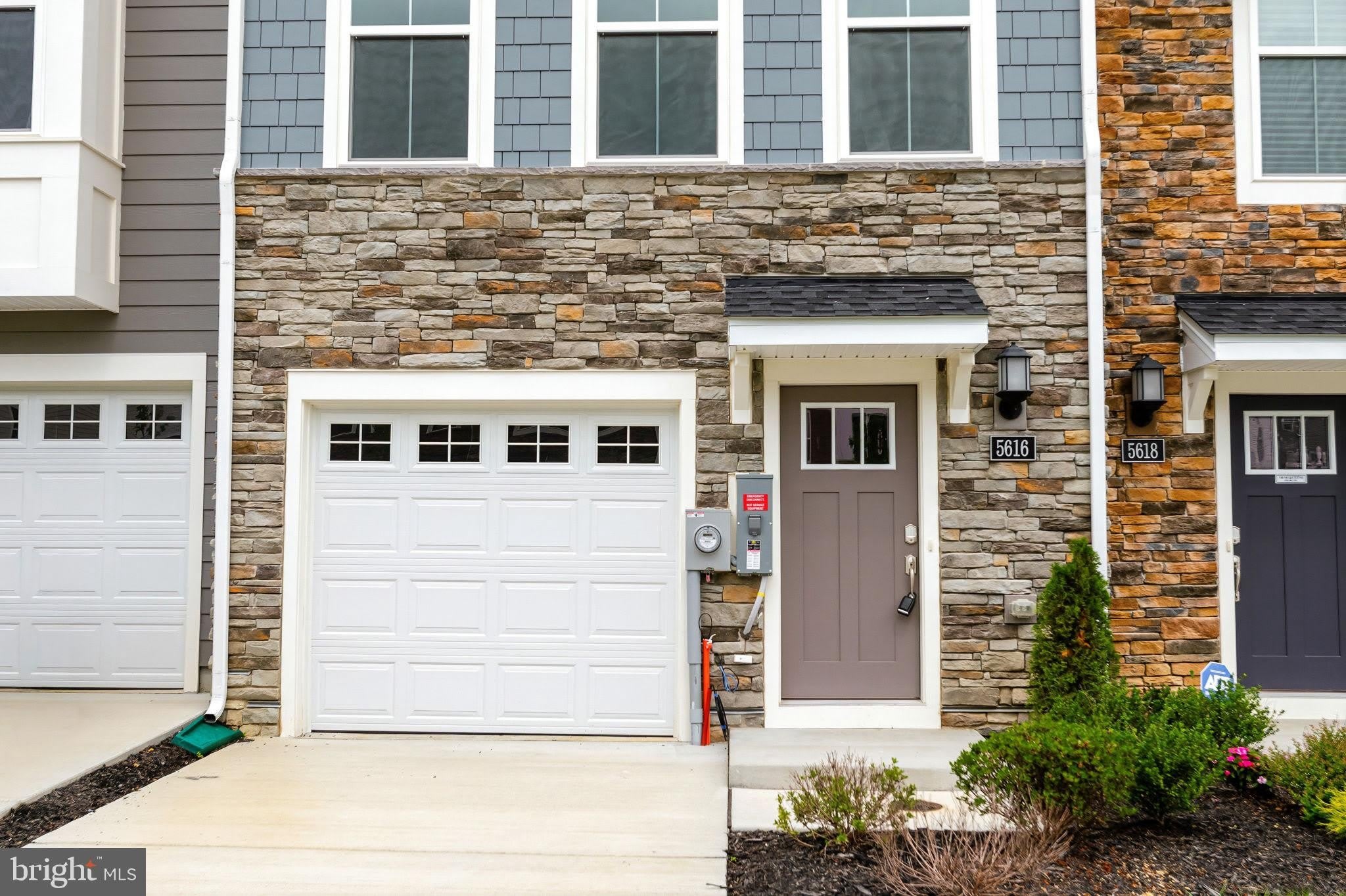 5616 LUDLOW Place – photo 3