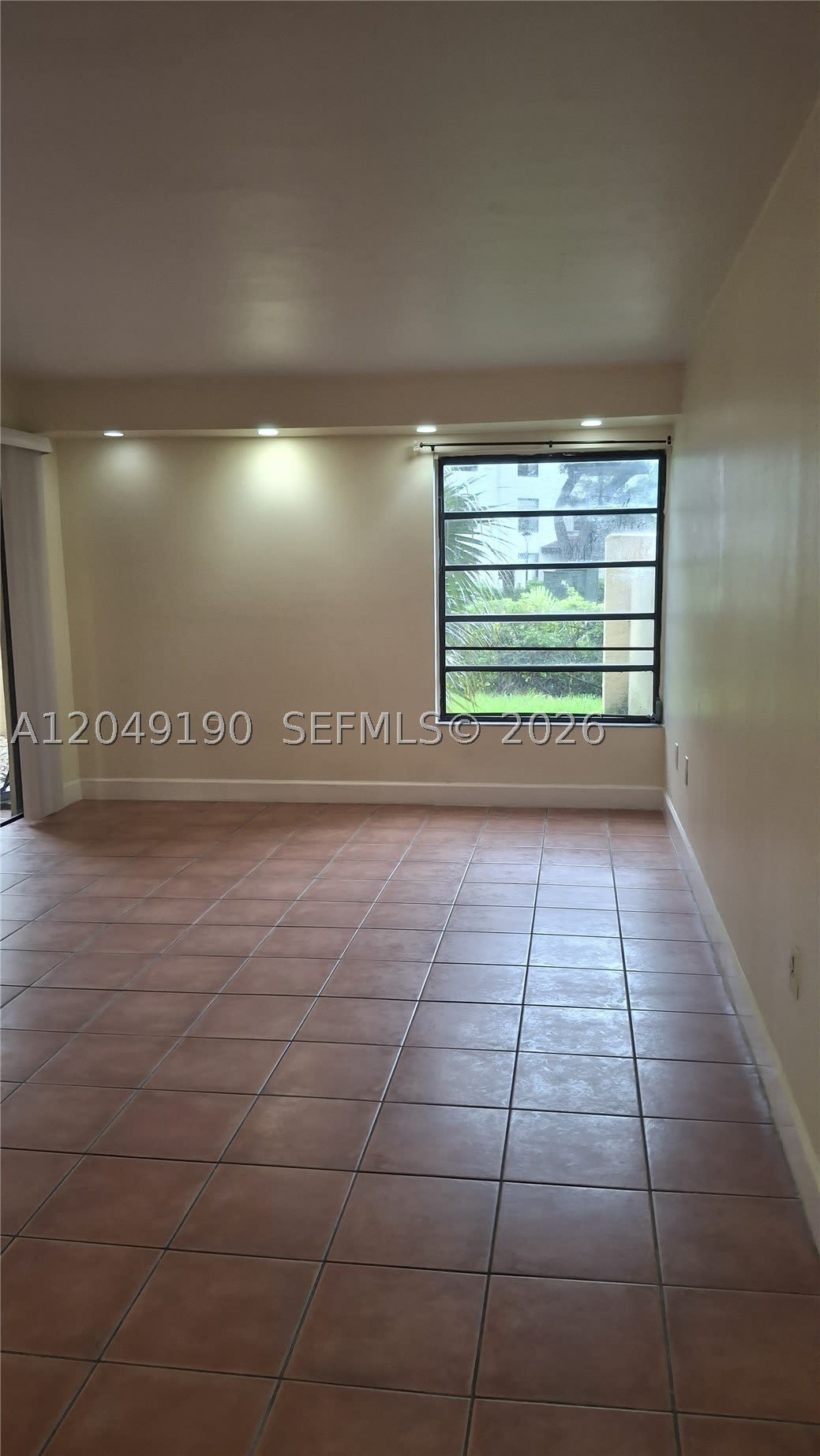9255 SW 125th Ave – photo 2