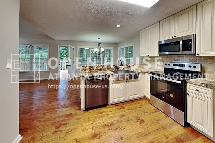 772 Rockfount Way – photo 3