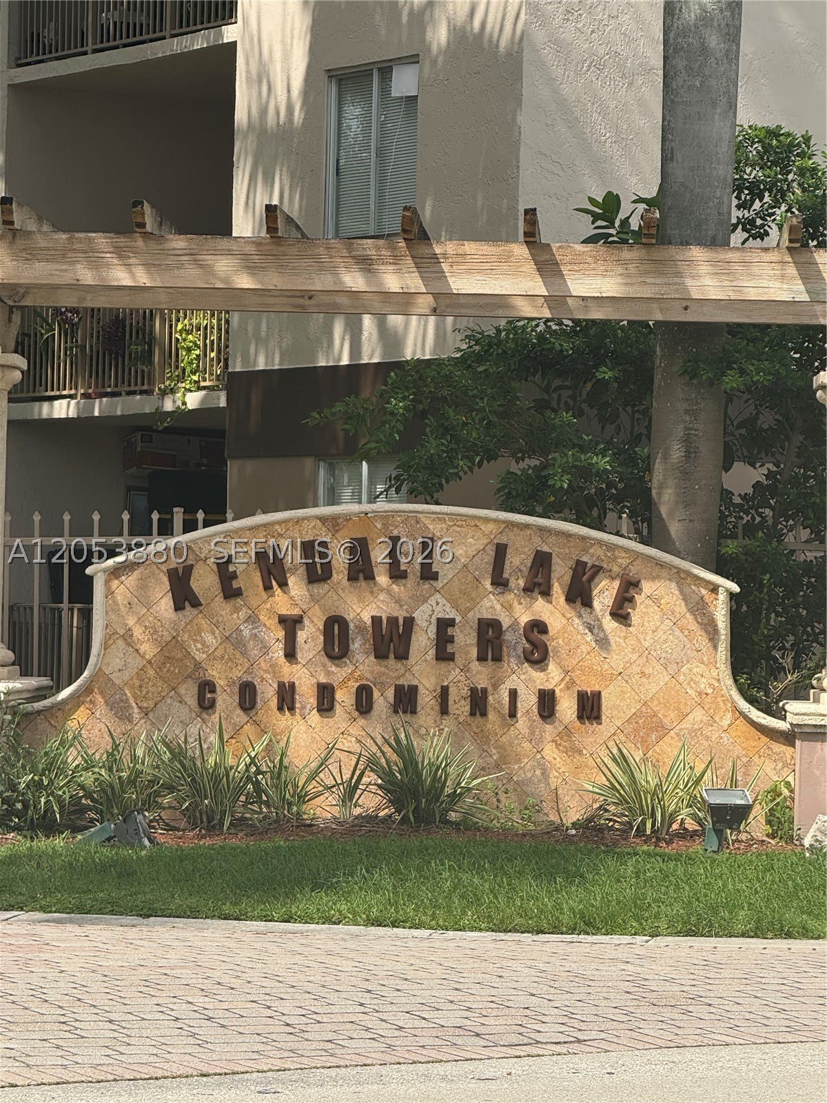 15241 SW 80th St – photo 1