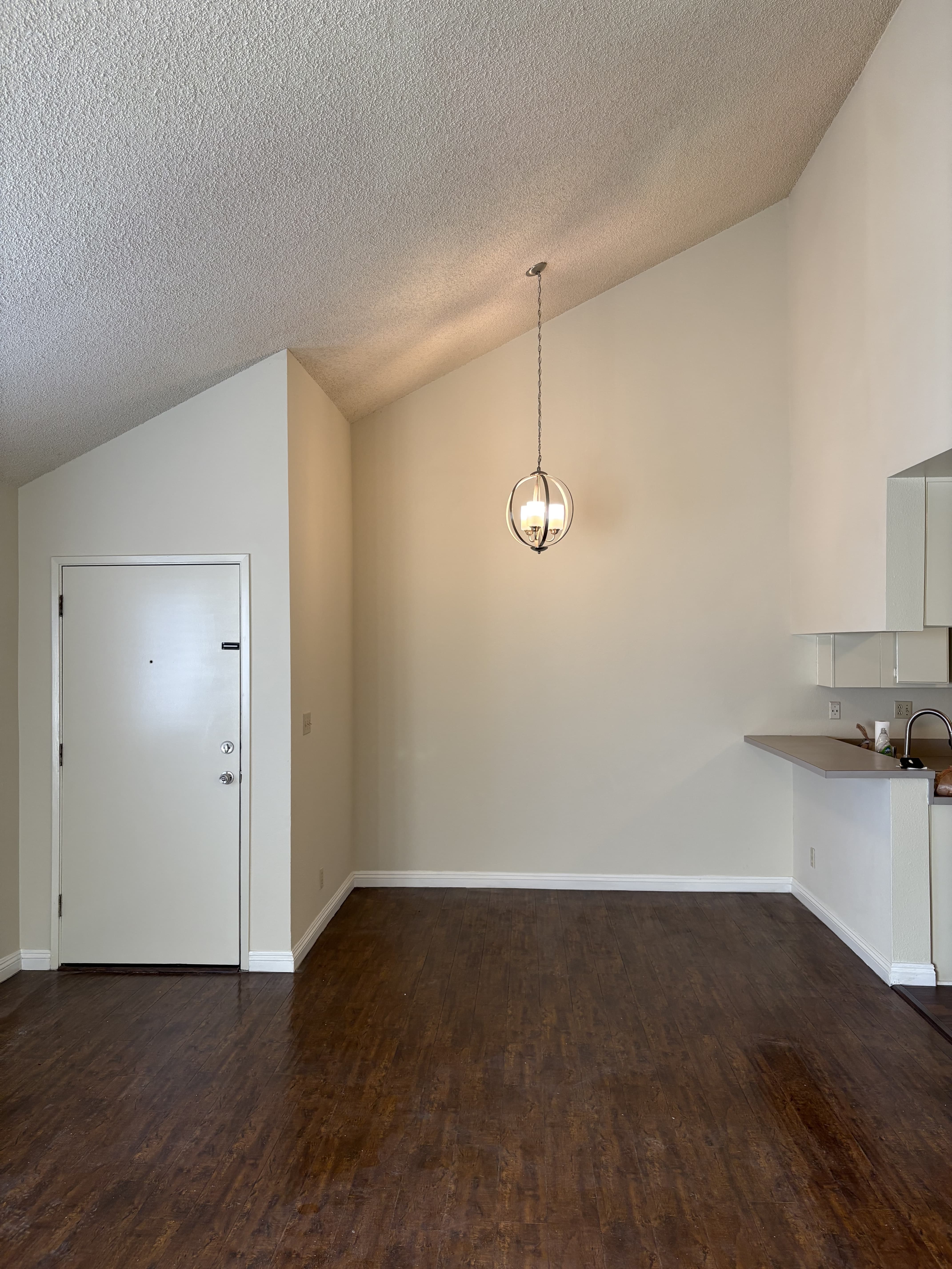 15303 South Raymond Avenue – photo 1