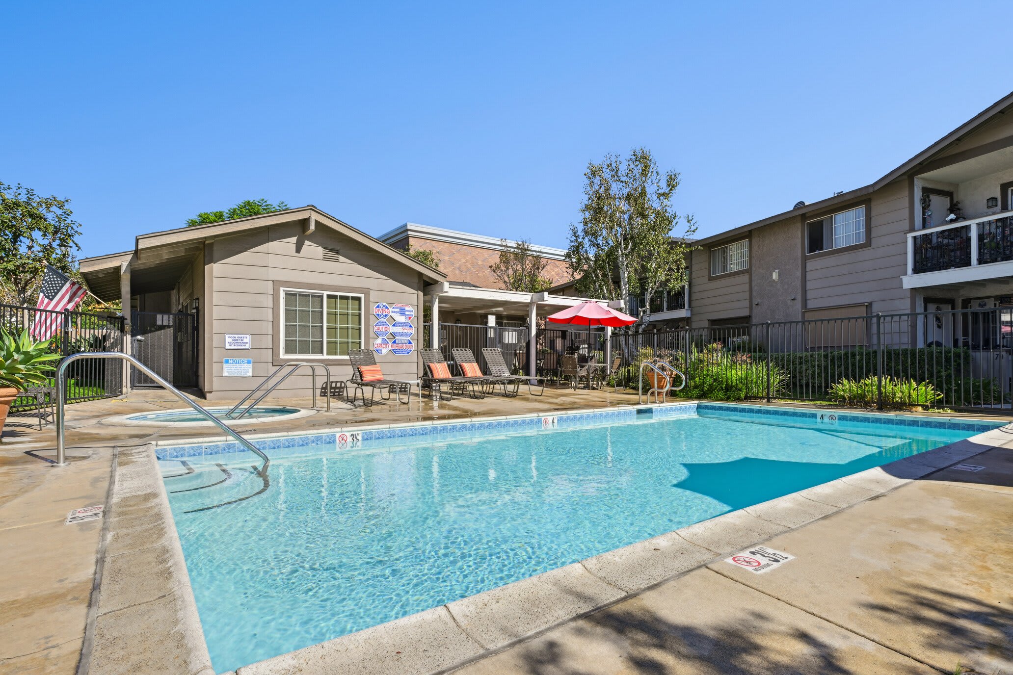 Sunnyside Senior Apartments – photo 2