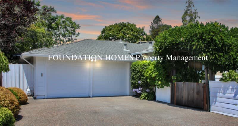 33 College Ct – photo 2