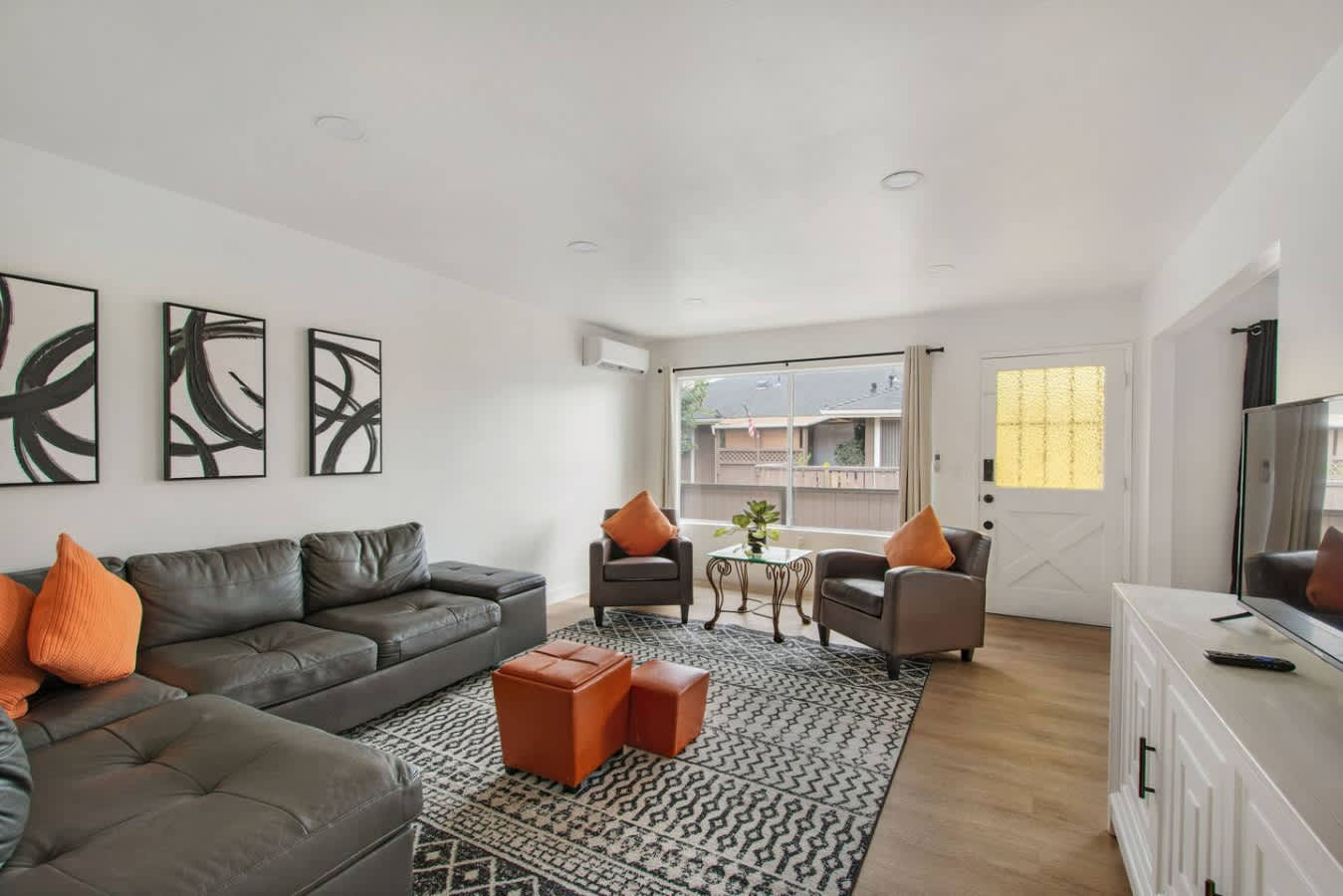 3720 S Marine St – photo 1