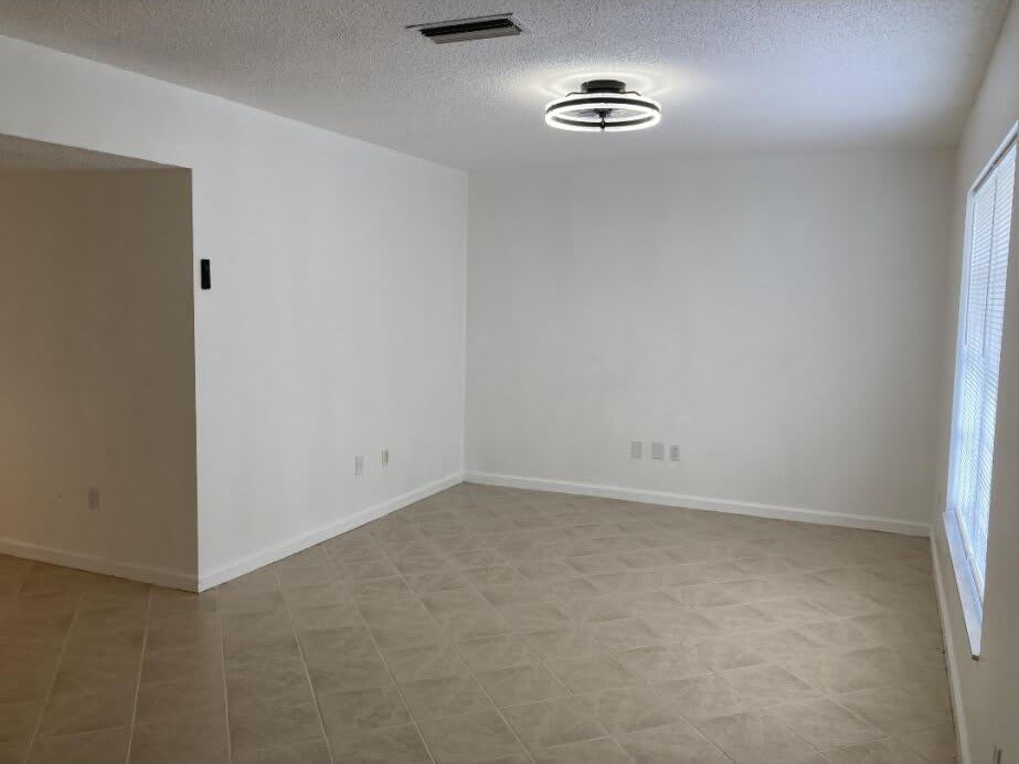 1243 Kinglet Terrace – photo 5