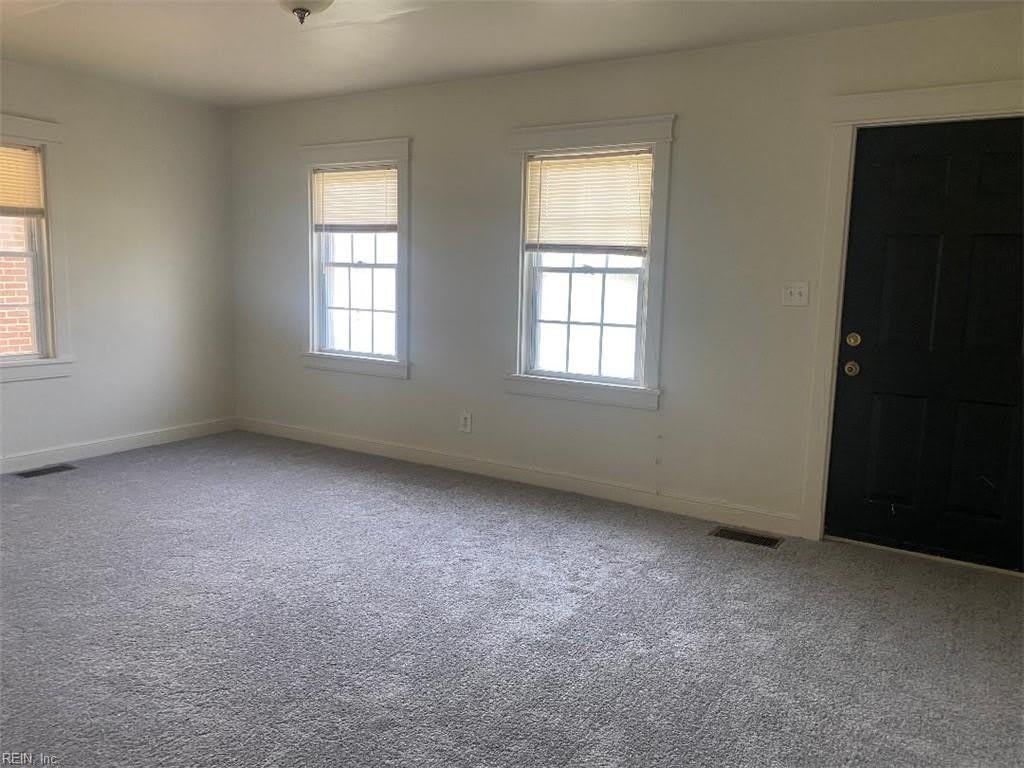 1203 Weiss Street – photo 3
