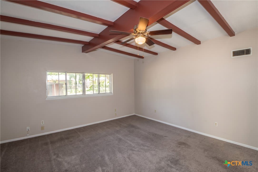 409 Oak Street – photo 2