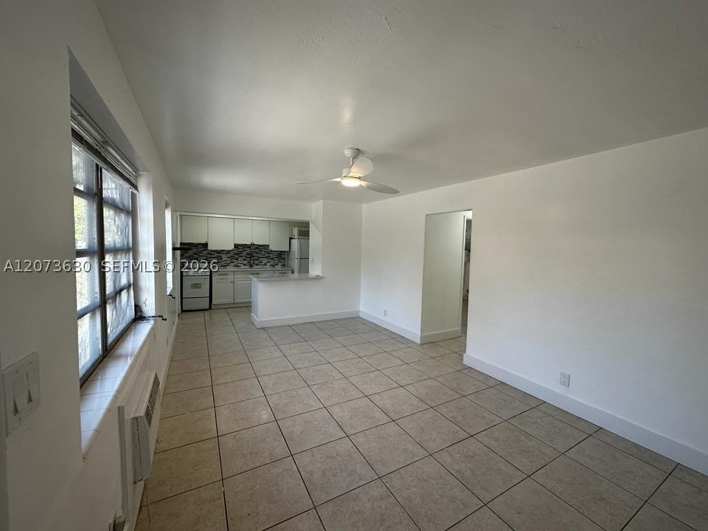 2115 N 17th Ct – photo 3