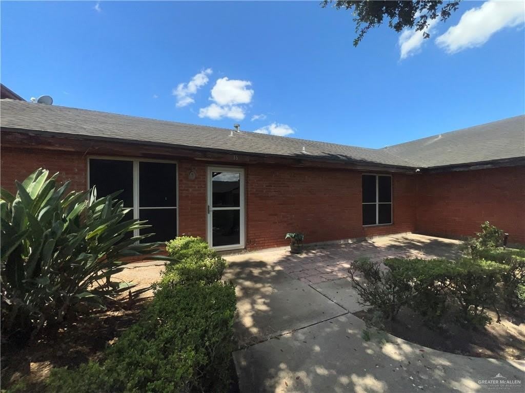 1303 W 3rd Street – photo 1