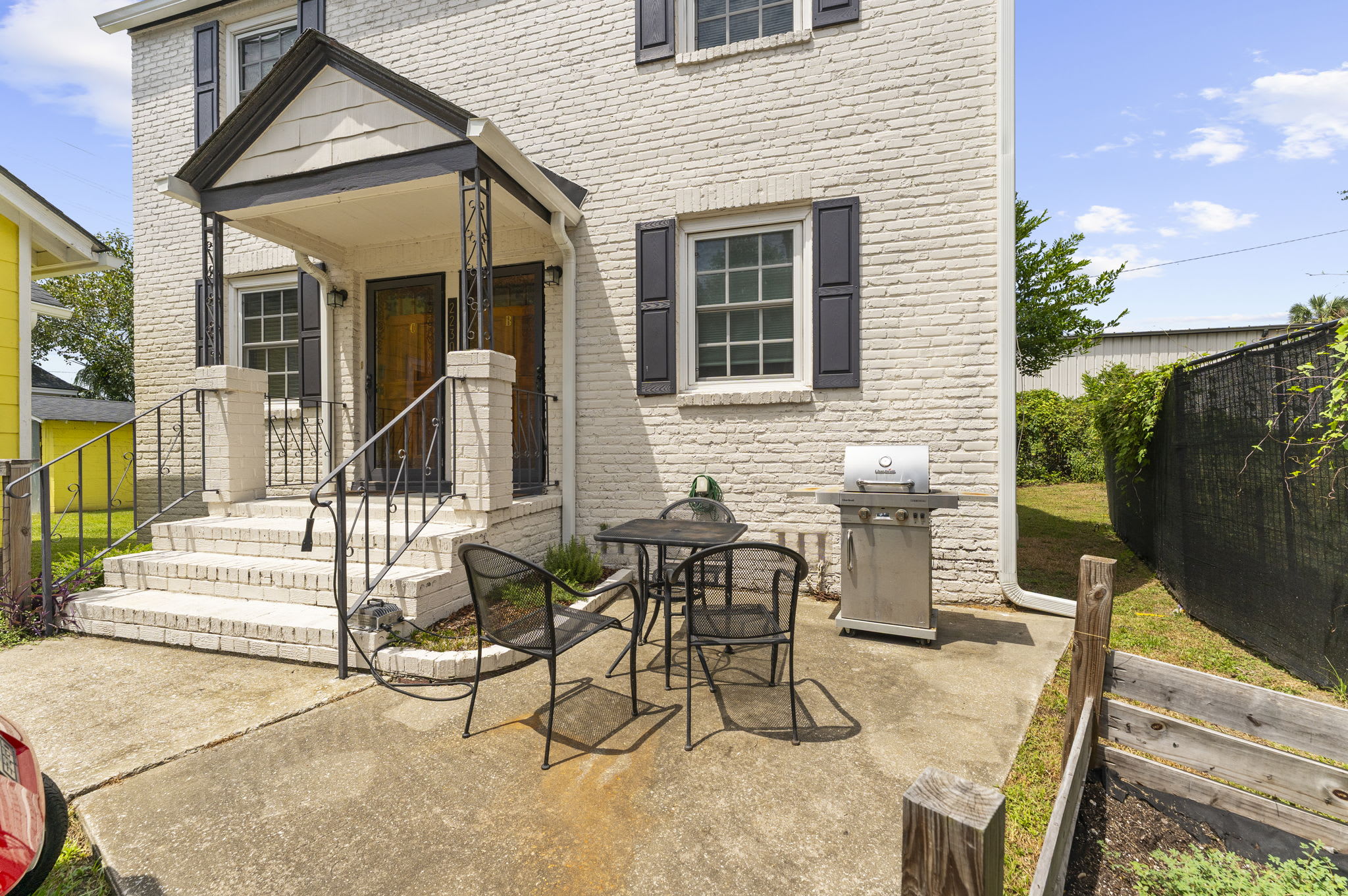 2230 Sunnyside Avenue – photo 3