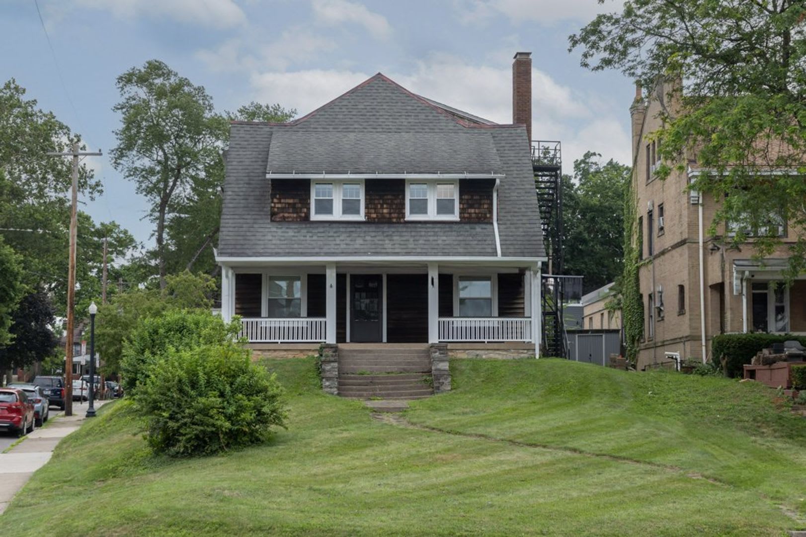 A+ Location Massive Single Family House Central to OSU! – photo 1