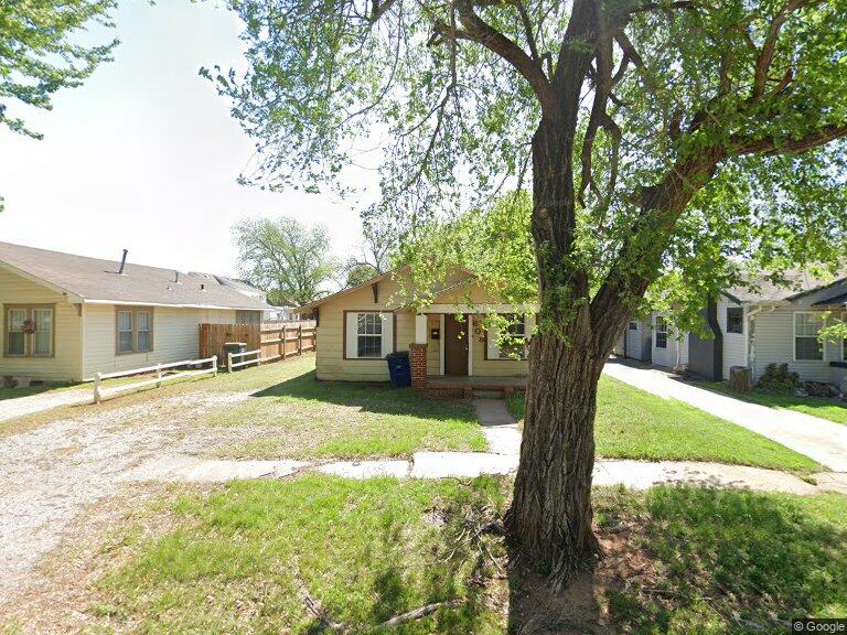 608 N. 8th St. – photo 1