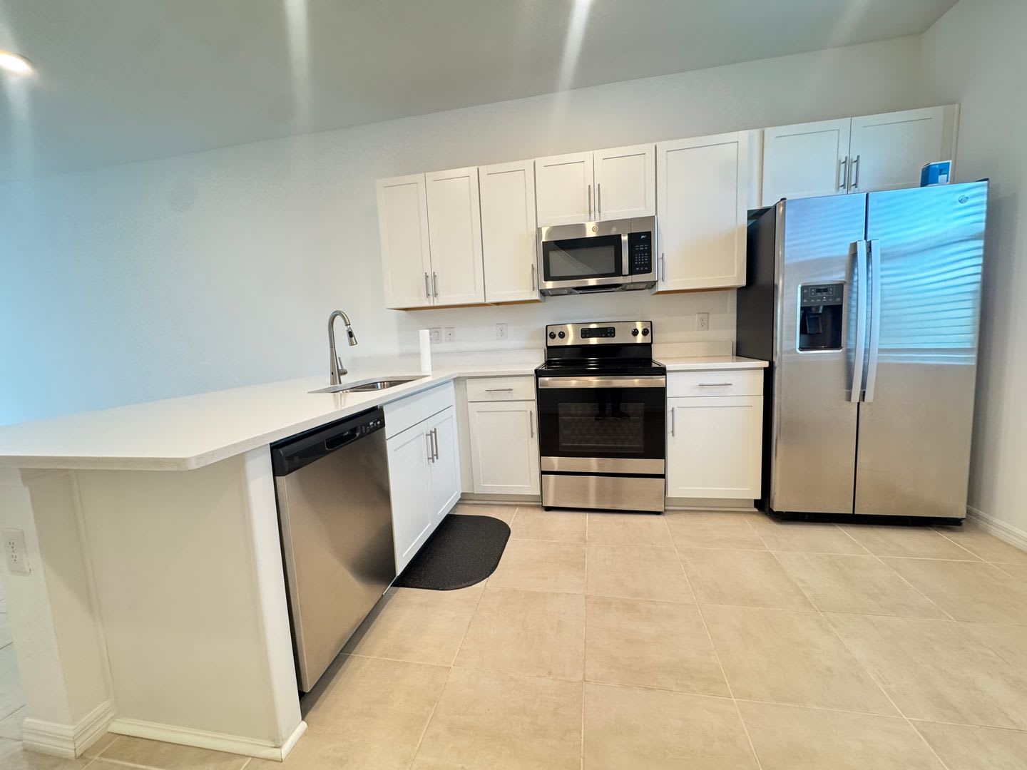 Modern 2-Bedroom, 2.5-Bathroom Townhome in the Skye Ranch Community – photo 3