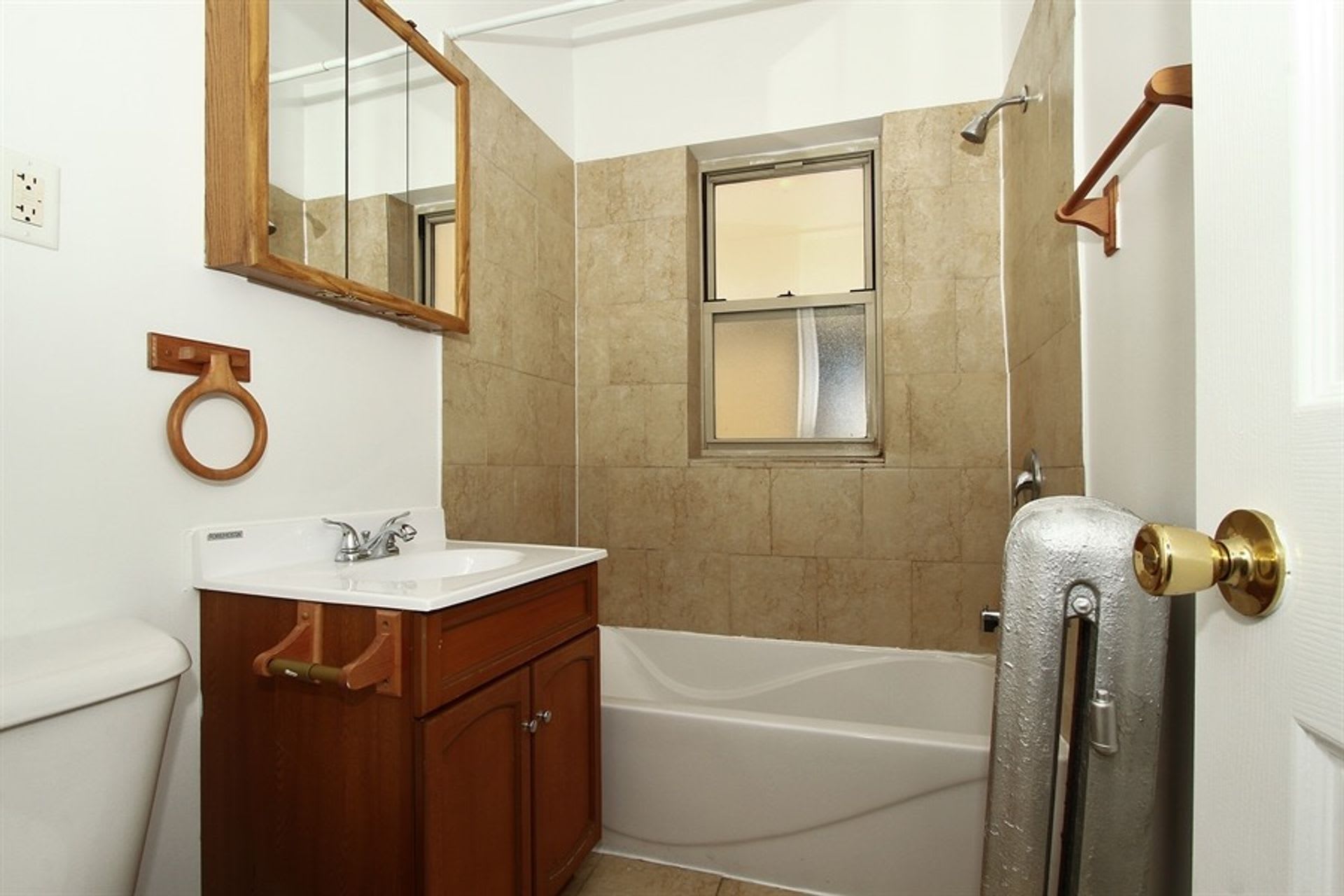 7800 S Michigan Ave – photo 2