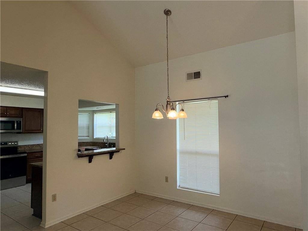 216 Woodridge Boulevard – photo 4