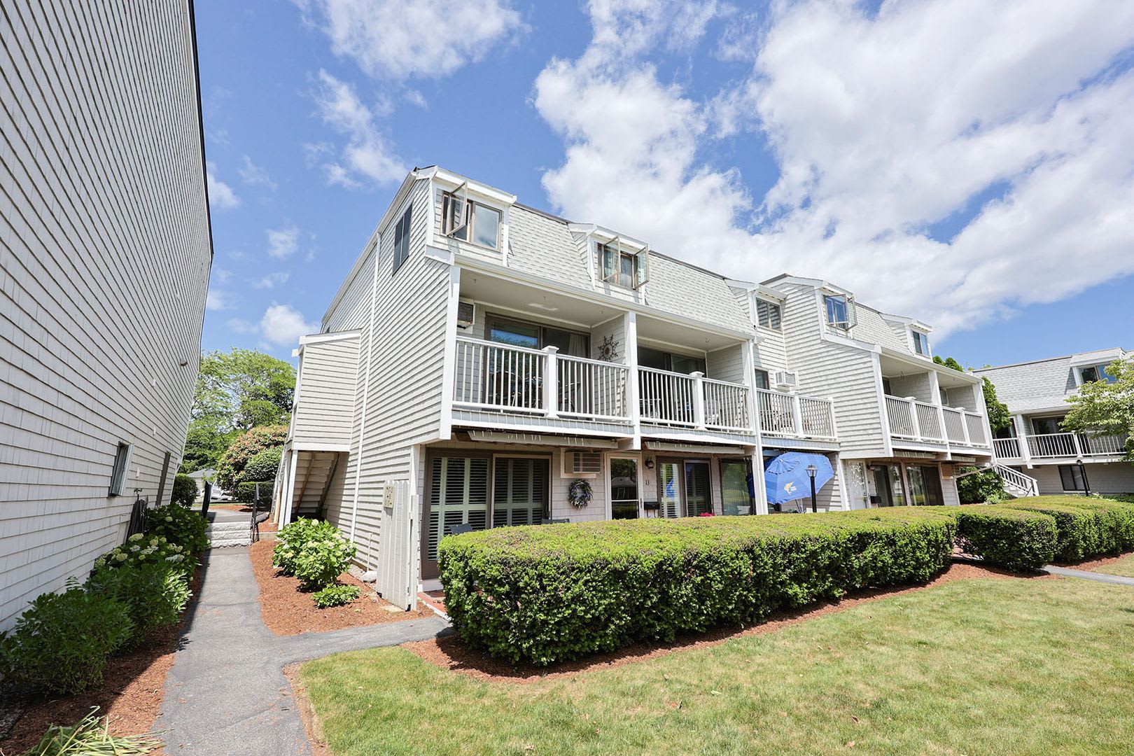 Newly Renovated Winter Rental at the Thorwald Condos – photo 3