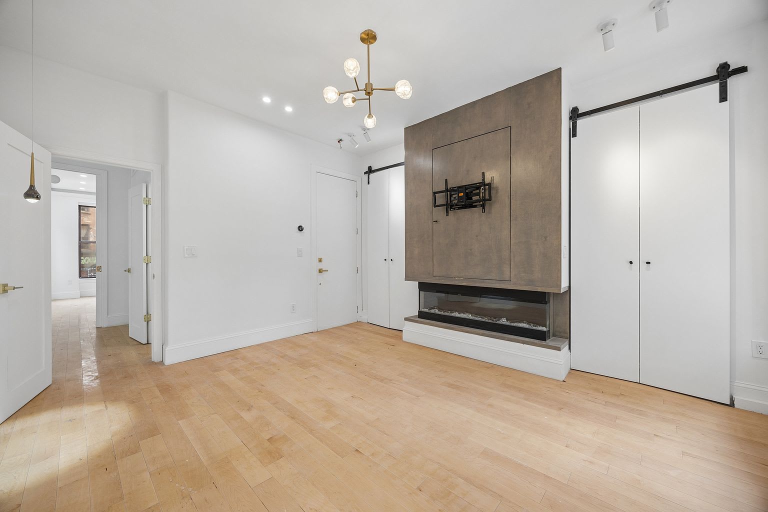 663 Greene Ave # 2C – photo 2