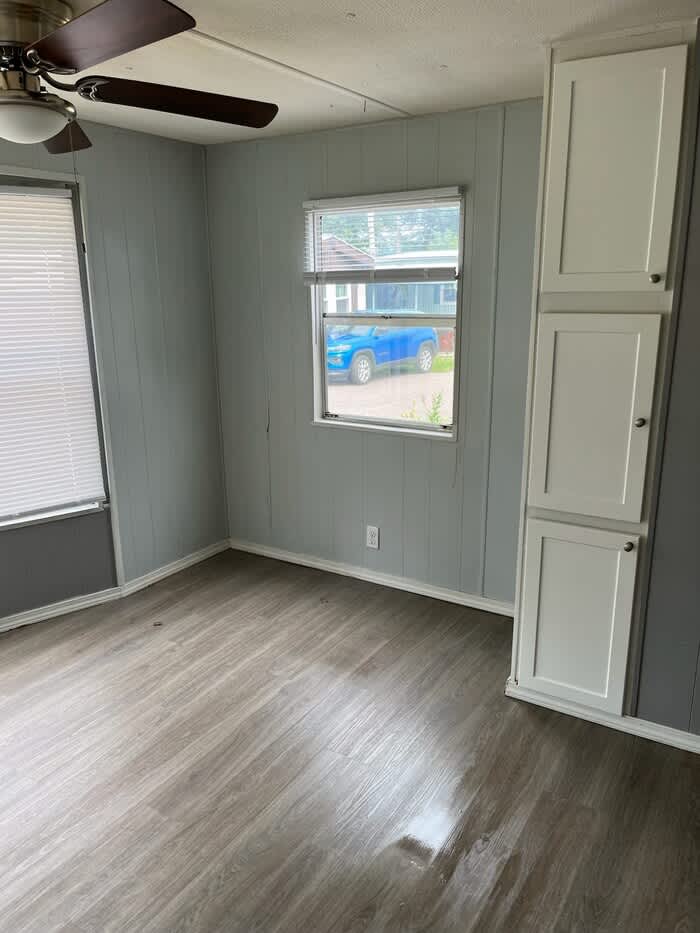 8379 Russell Lane – photo 4