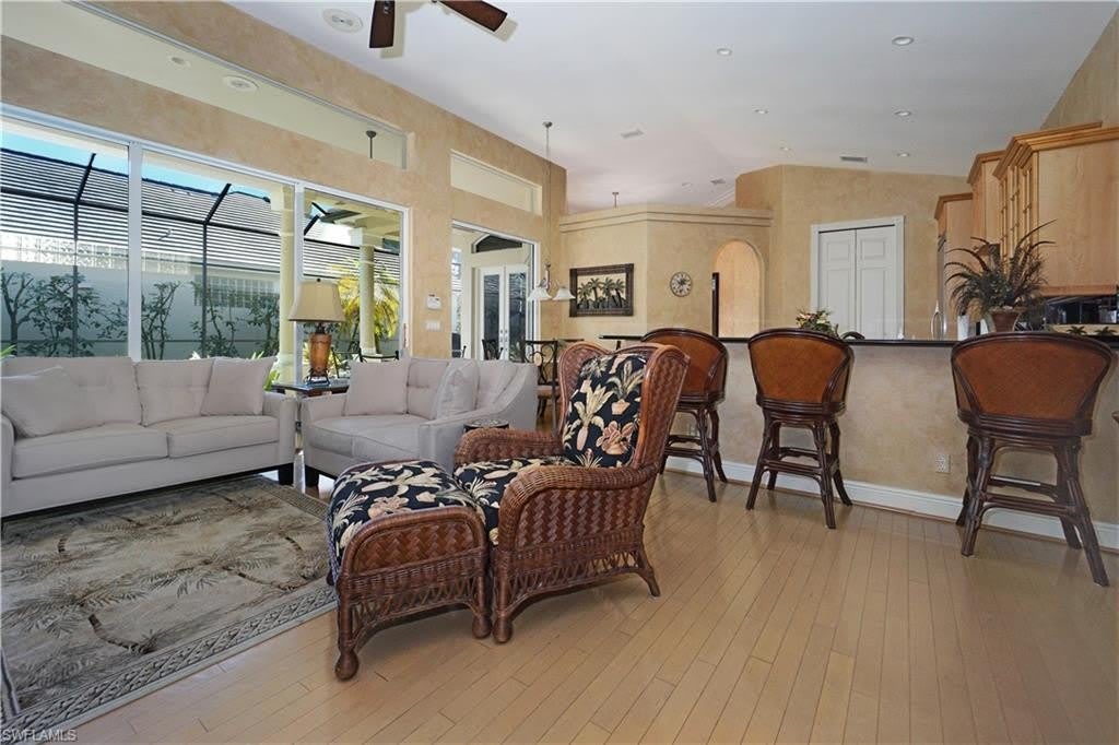 5065 Kensington High St – photo 5