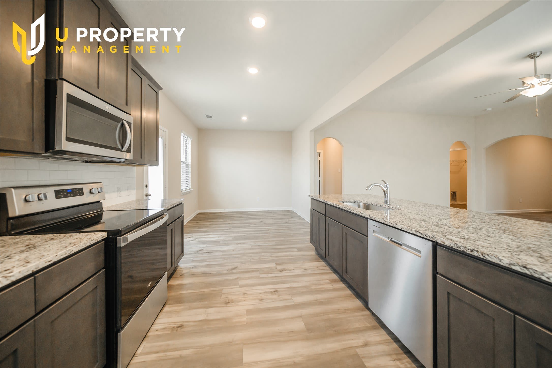1817 Dahlia Way – photo 2