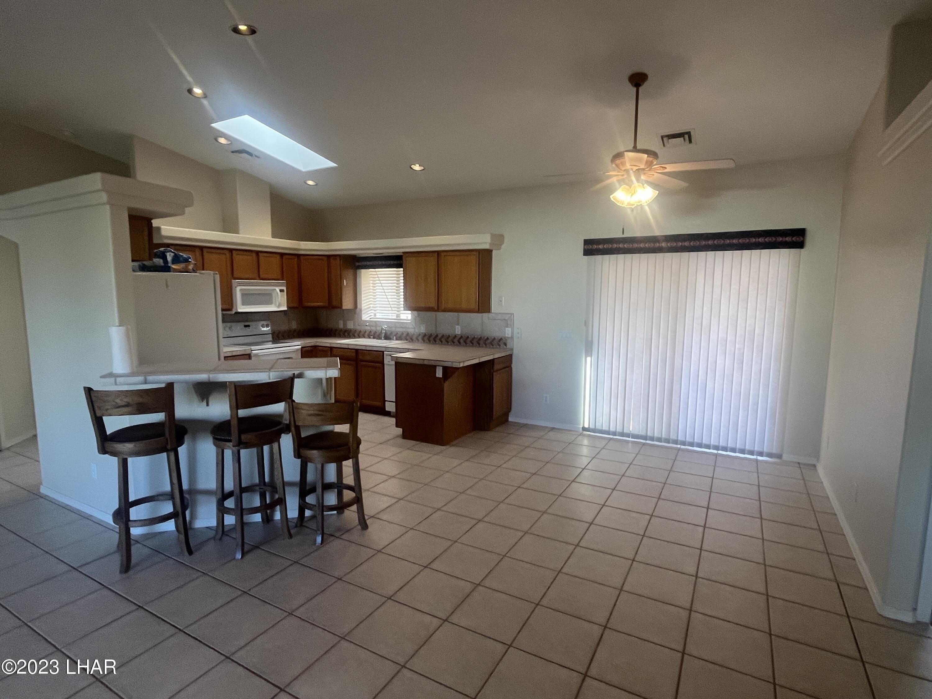 1650 Park Terrace Ave – photo 4