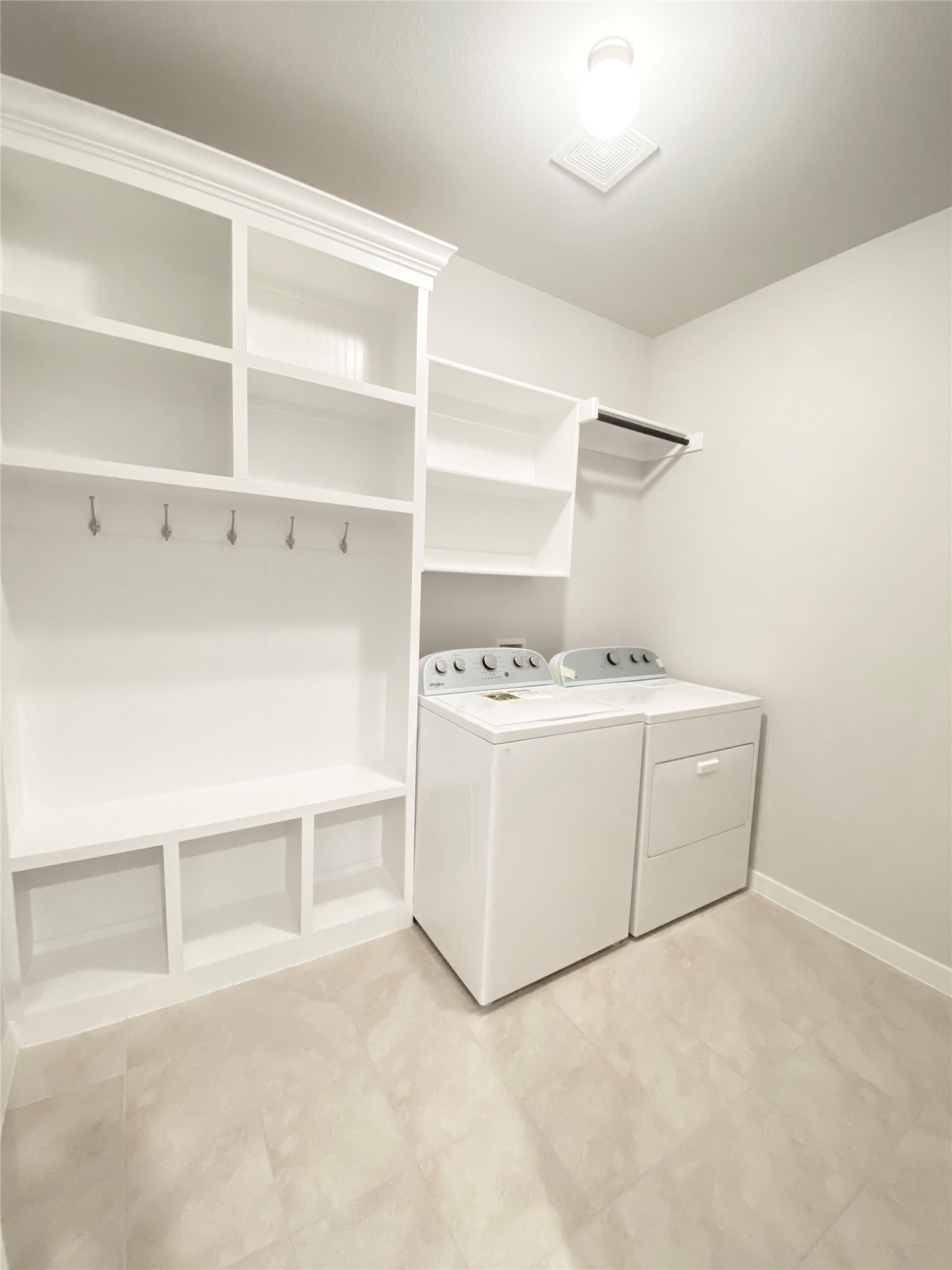 4011 Goldfinch Haven – photo 3
