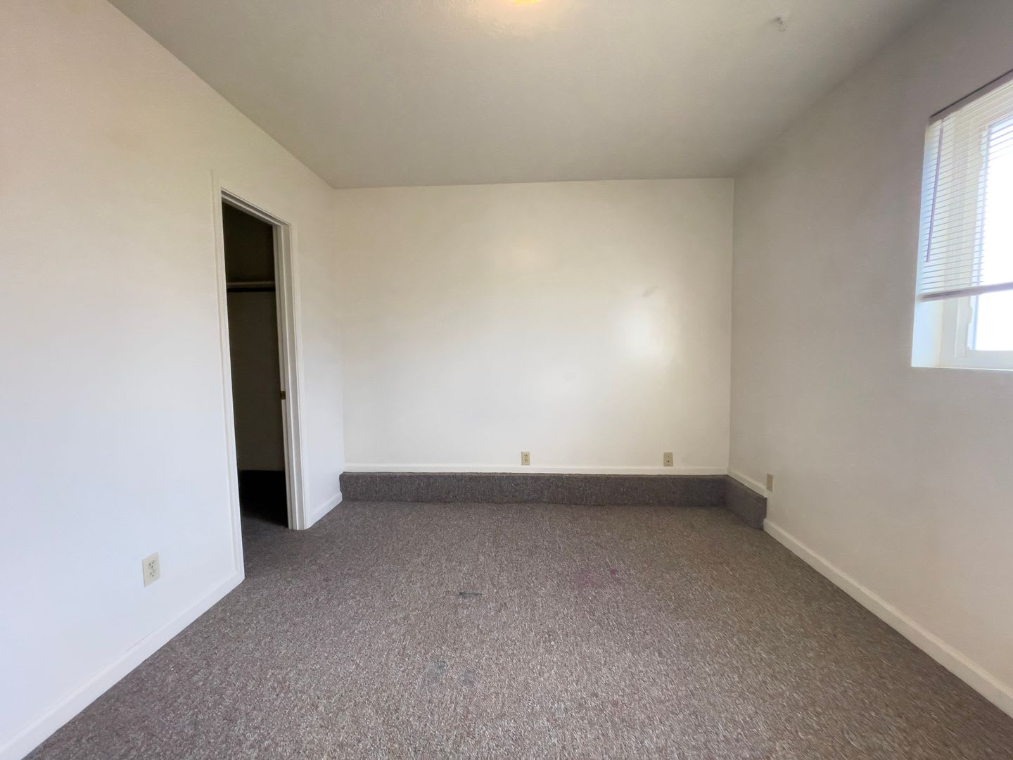 Coming Soon: 9011 W Jackson St! 3 Bedroom 1 Bath! Pet Friendly! Yorktown School District – photo 3