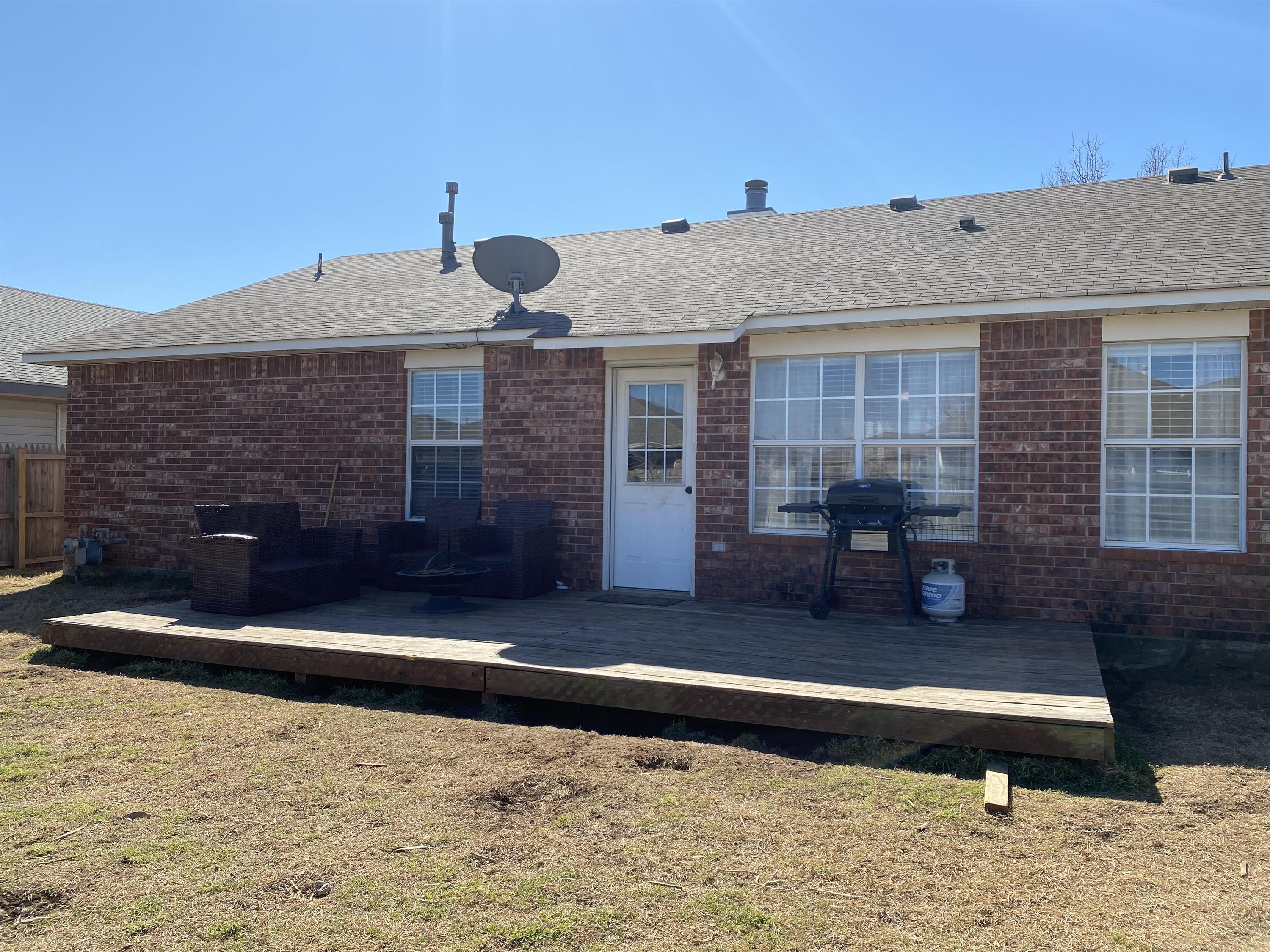 909 North Windermere Drive – photo 1