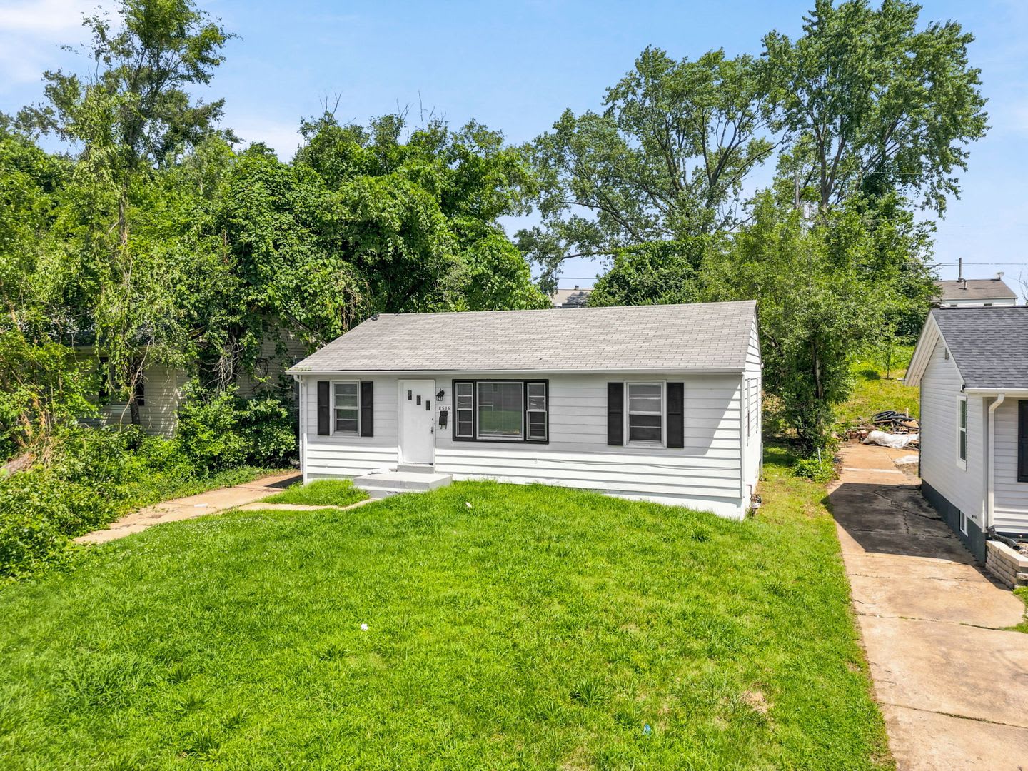 Move-In Special – First Month FREE! 8515 Jenny Dr – photo 3