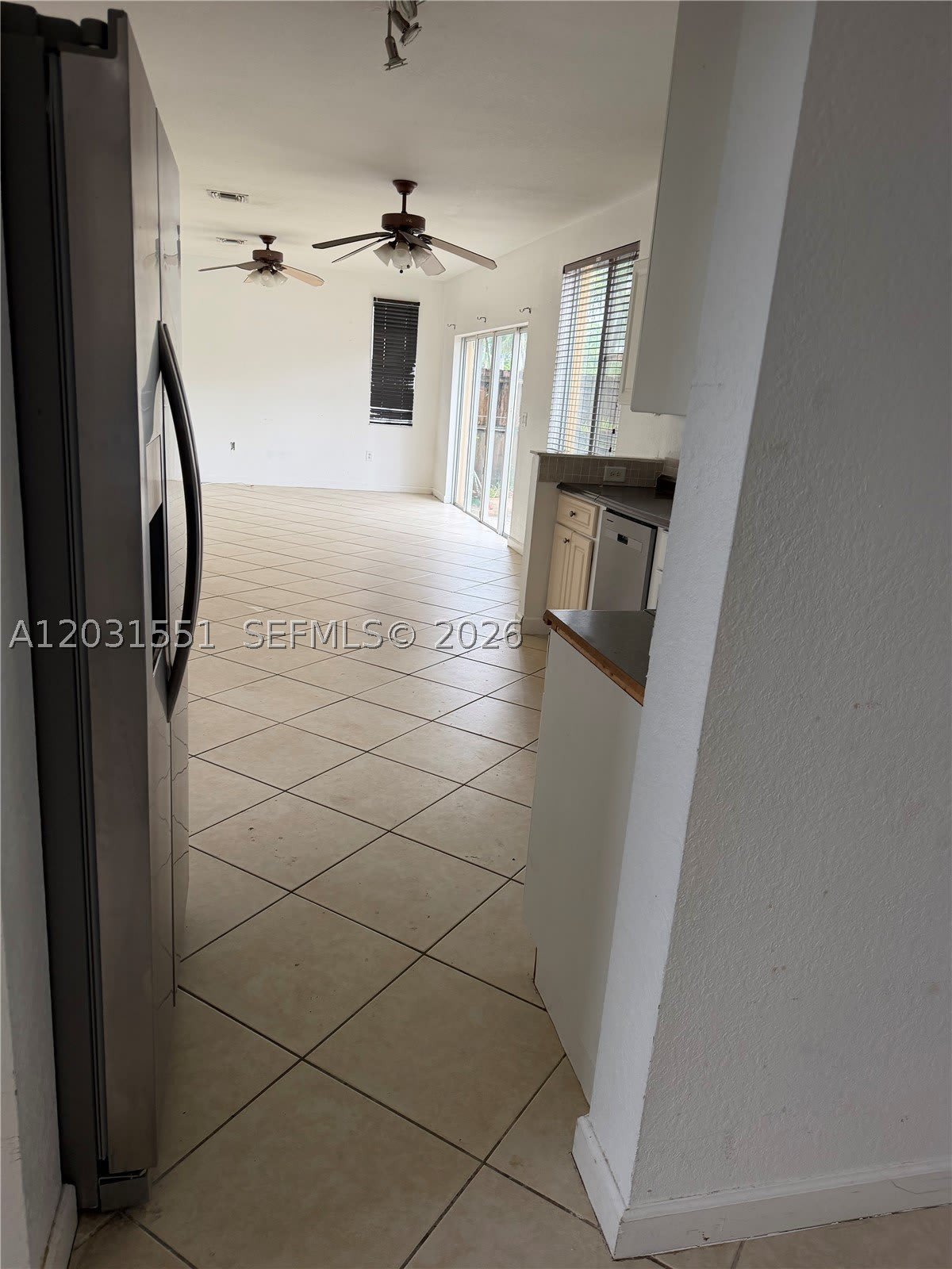 3581 NE 11th Dr – photo 4