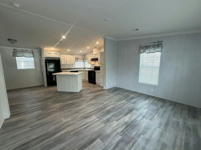 1648 Coldwell St – photo 3